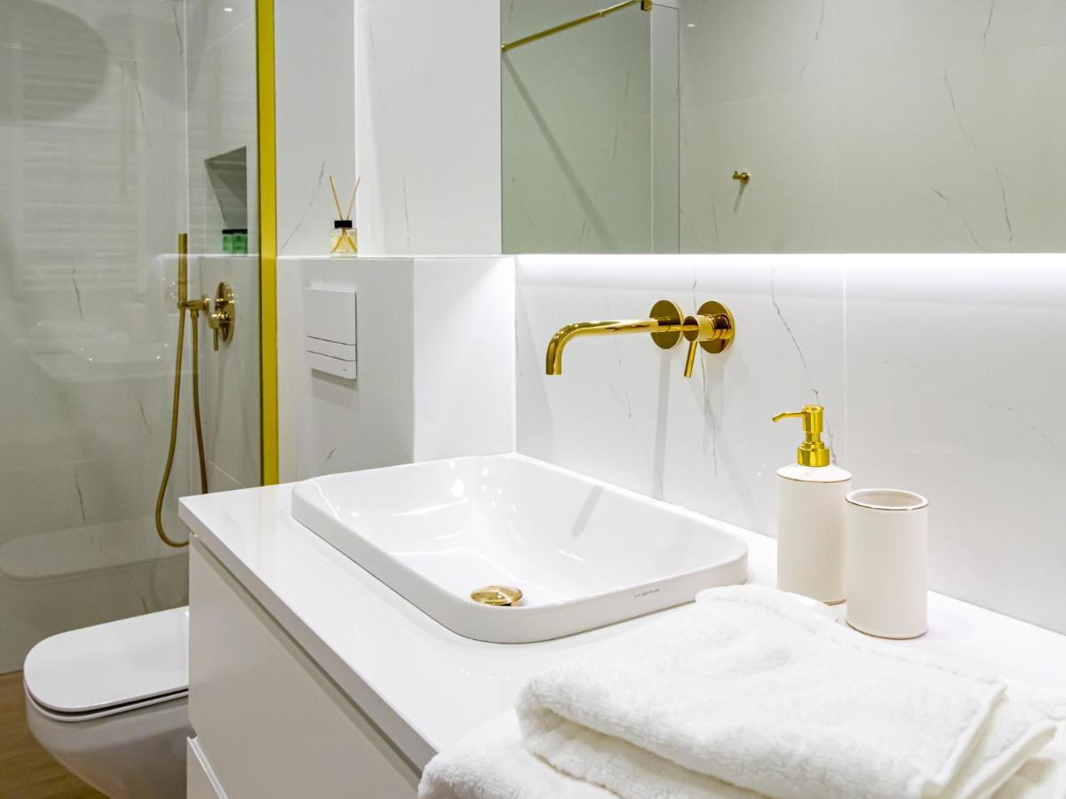 Golden Star Apartment كراكوفيا المظهر الخارجي الصورة