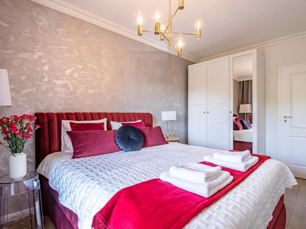 Golden Star Apartment كراكوفيا المظهر الخارجي الصورة